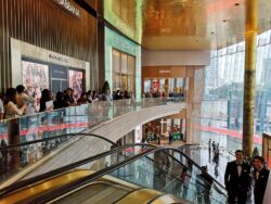 ICONSIAM : Shopping : 'ICONLUXE' The center of global luxury with WORLD  CLASS BRANDS