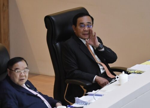 Prayut Attacked for Economy, Virus Handling in 1st Day of Censure Debate