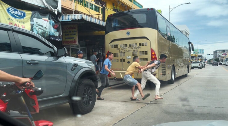 Vietnamese Debt Collectors Beat Up Creditor In Central Pattaya